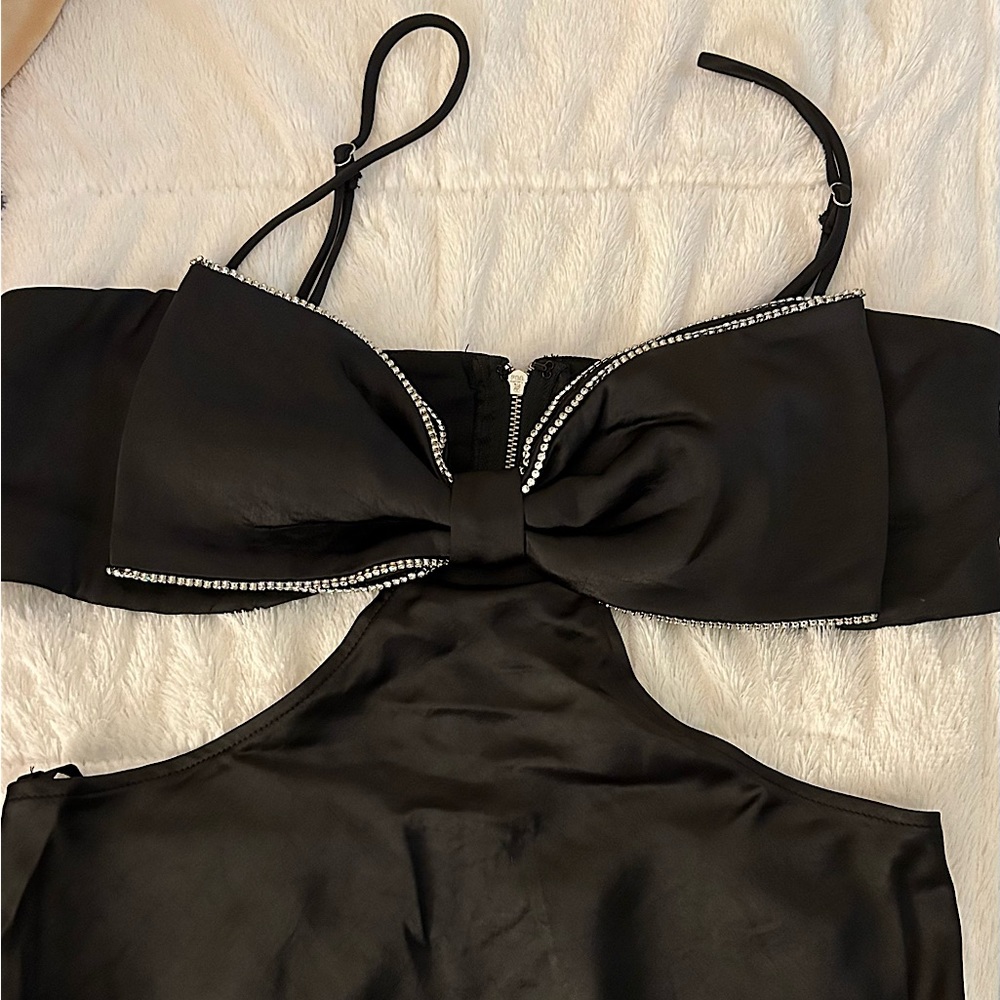 Selfie Leslie Black Bow Maxi Dress